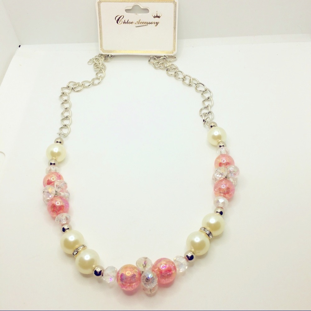 NECKLACE PINK PEARLY BEADS AND FAUX PEARL!!